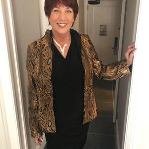 Meet your Posher, Denise